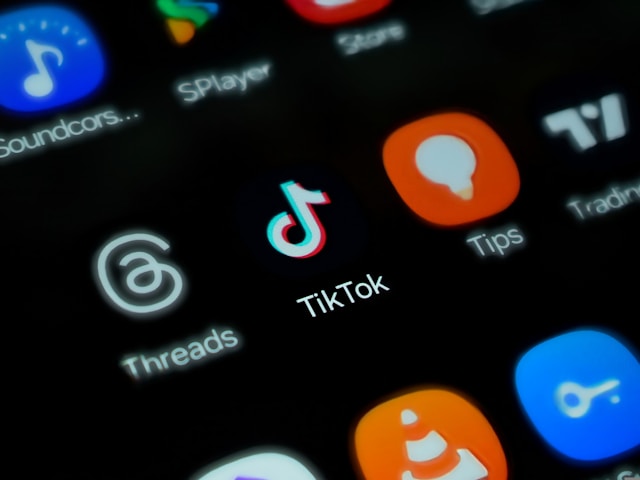 TikTok Shop LIVEオークションとは？始め方・注意点・稼ぐコツを解説